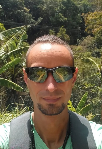 Alex (@walkingcrowone) — my photo № 1