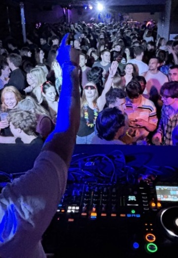 Basti (@basti80) — my photo № 4