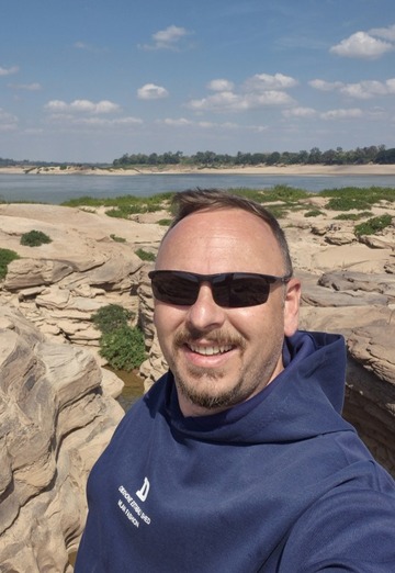 Mike (@mike12815) — my photo № 1