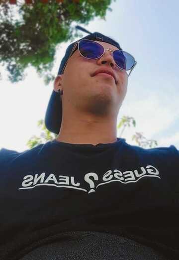 Juan (@juan2469) — my photo № 1