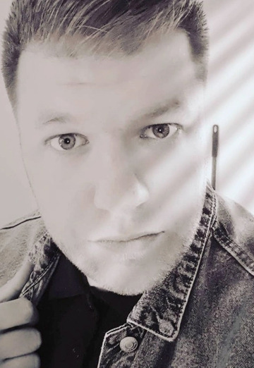 Dennis (@dennis2027) — my photo № 3