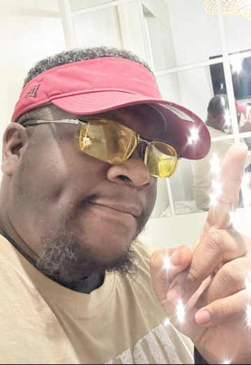 Robert (@rob4wife) — my photo № 2