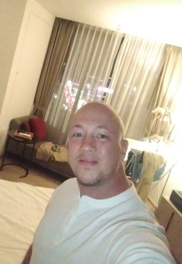 Chris (@chris4265) — my photo № 1