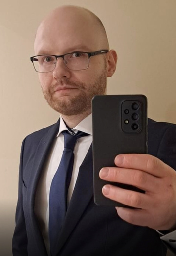 Robert (@robert17654) — my photo № 1