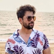 Shaan Hashmi 31 Dubai