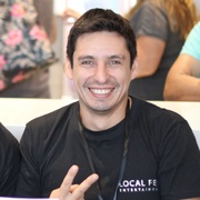 Luis 37 Santiago