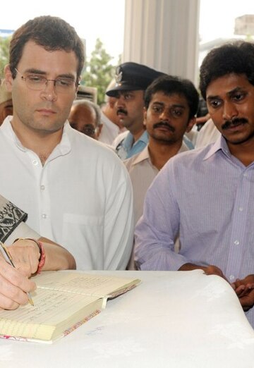 Ravi Teja (@raviteja14) — my photo № 1