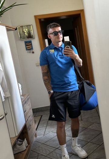 Basti (@basti80) — my photo № 1