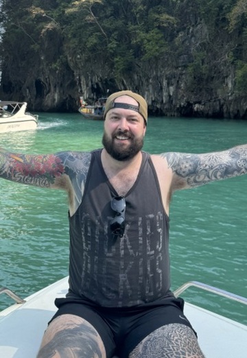 Hyland (@hyland) — my photo № 1